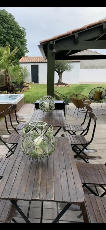 Villa Les Jardins des Brandes à La Rochelle  Extérieur photo